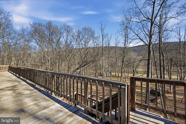3 RUNNING WATERS WAY, Great Cacapon, WV 25422