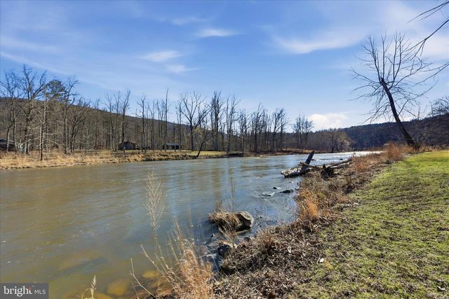 3 RUNNING WATERS WAY, Great Cacapon, WV 25422