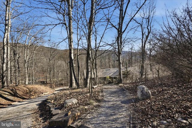 3 RUNNING WATERS WAY, Great Cacapon, WV 25422