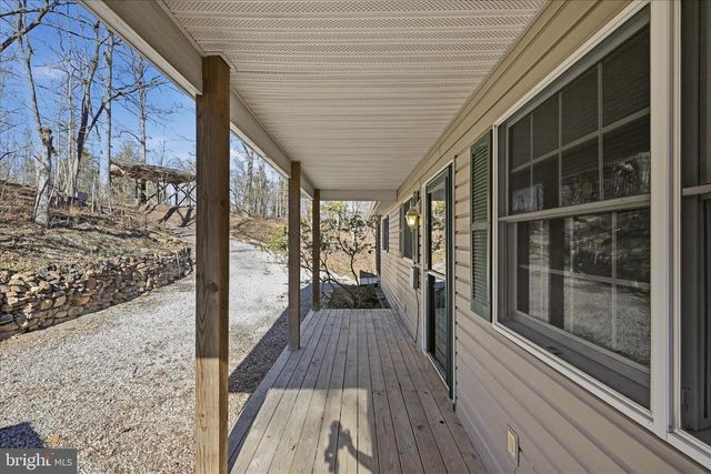 3 RUNNING WATERS WAY, Great Cacapon, WV 25422