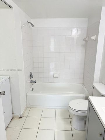 15410 SW 284 ST 8203, Homestead, FL 33033