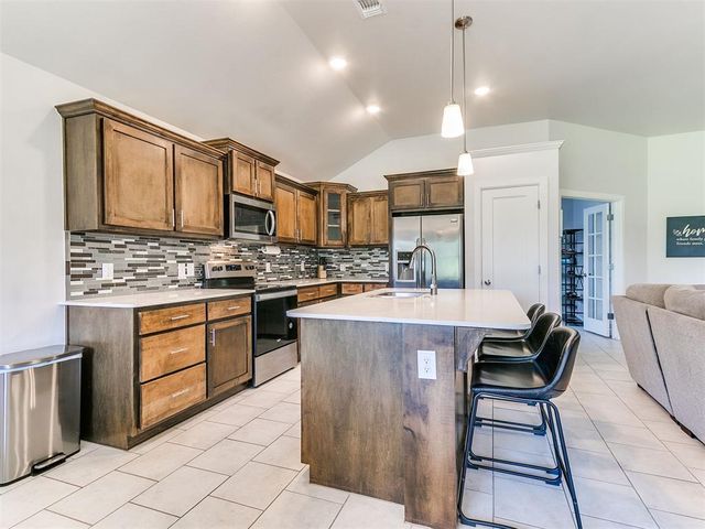 2316 Roca Drive, Edmond, OK 73012