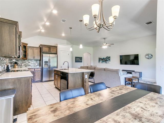 2316 Roca Drive, Edmond, OK 73012