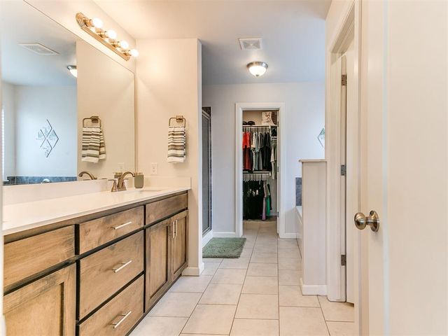 2316 Roca Drive, Edmond, OK 73012