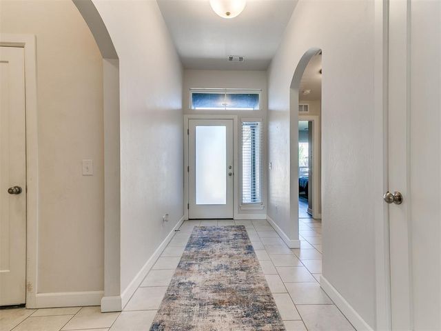 2316 Roca Drive, Edmond, OK 73012