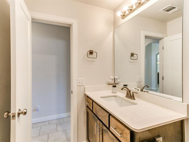 2316 Roca Drive, Edmond, OK 73012