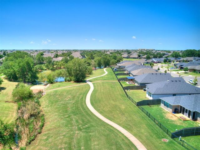 2316 Roca Drive, Edmond, OK 73012