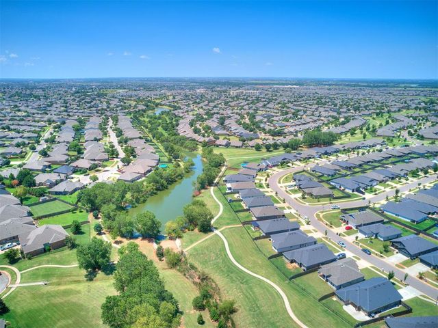 2316 Roca Drive, Edmond, OK 73012