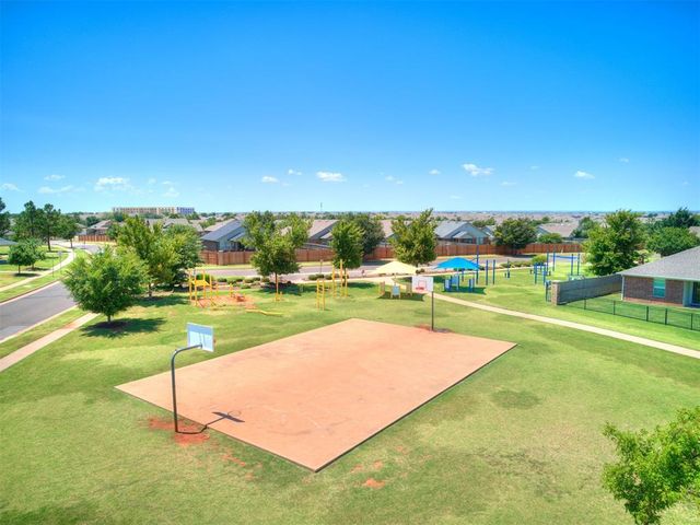 2316 Roca Drive, Edmond, OK 73012
