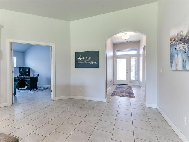2316 Roca Drive, Edmond, OK 73012