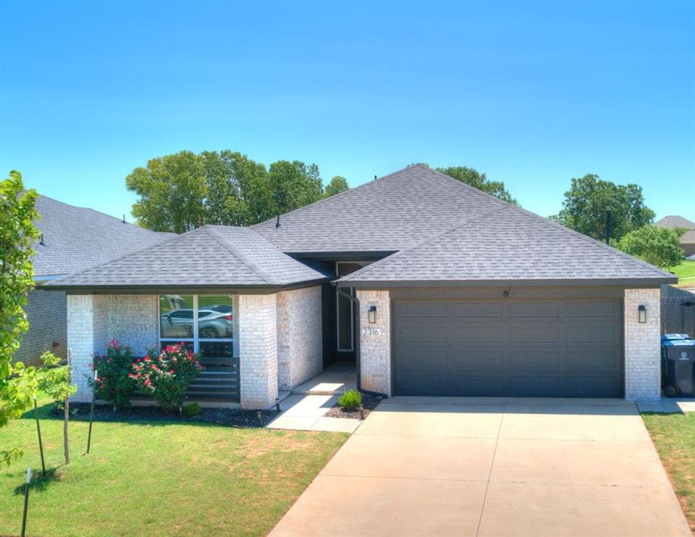 2316 Roca Drive, Edmond, OK 73012