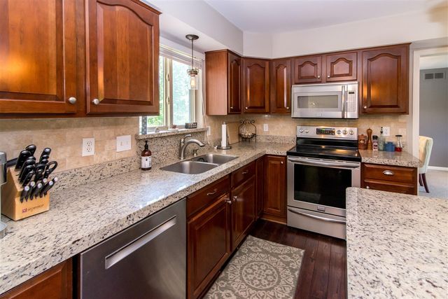 5994 Cedar Ridge Drive, Ann Arbor, MI 48103