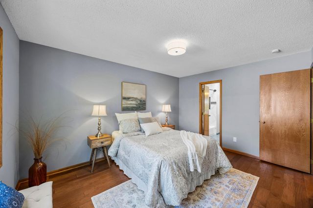 5898 144th Street W, Apple Valley, MN 55124