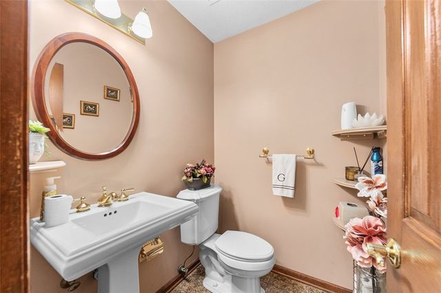 117 Bel Aire Dr, Monroeville, PA 15146