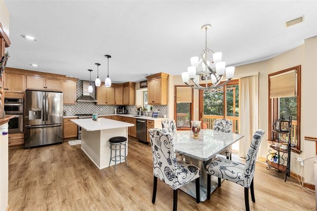 117 Bel Aire Dr, Monroeville, PA 15146