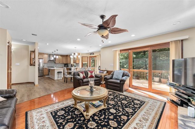 117 Bel Aire Dr, Monroeville, PA 15146