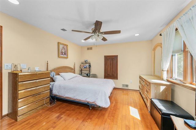 117 Bel Aire Dr, Monroeville, PA 15146