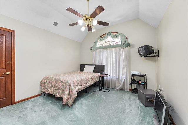 117 Bel Aire Dr, Monroeville, PA 15146
