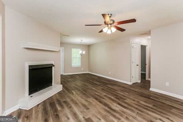 130 Harriette Drive, Stockbridge, GA 30281