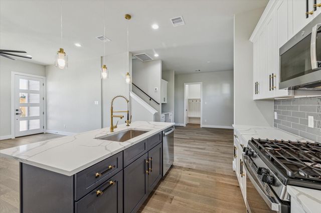 5809 Mansfield Heights Ln, Houston, TX 77091