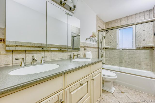 7 E Mayer Drive, Suffern, NY 10901