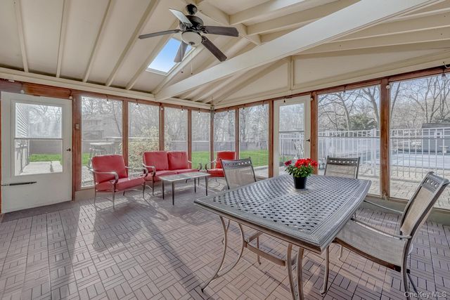 7 E Mayer Drive, Suffern, NY 10901