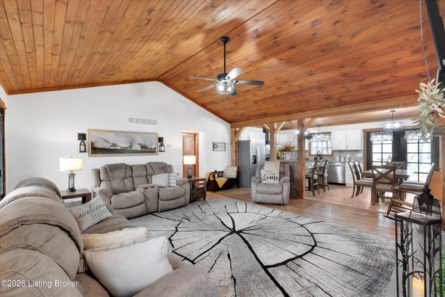 172 Camp Branch Trail, Taylorsville, KY 40071