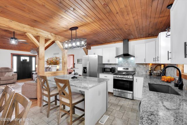 172 Camp Branch Trail, Taylorsville, KY 40071