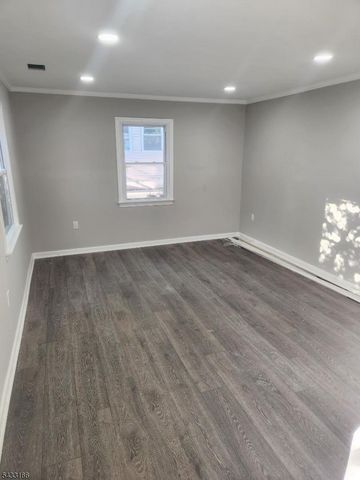 223 Plainfield Ave, Edison Twp., NJ 08817