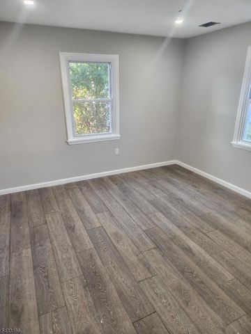 223 Plainfield Ave, Edison Twp., NJ 08817