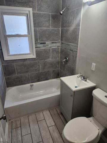 223 Plainfield Ave, Edison Twp., NJ 08817