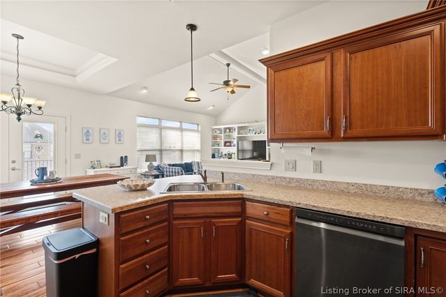 11530 Yorktown Boulevard, Sellersburg, IN 47172