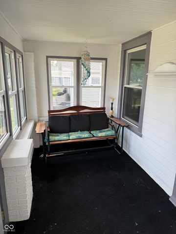 54 S 2nd Avenue, Beech Grove, IN 46107