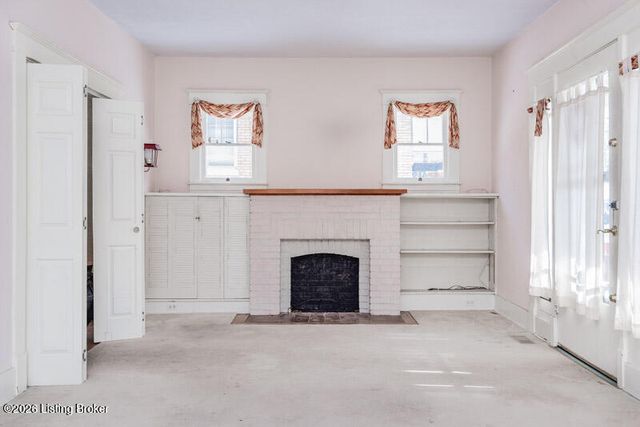 3703 Grandview Ave, Louisville, KY 40207