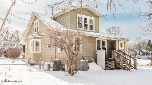 3703 Grandview Ave, Louisville, KY 40207