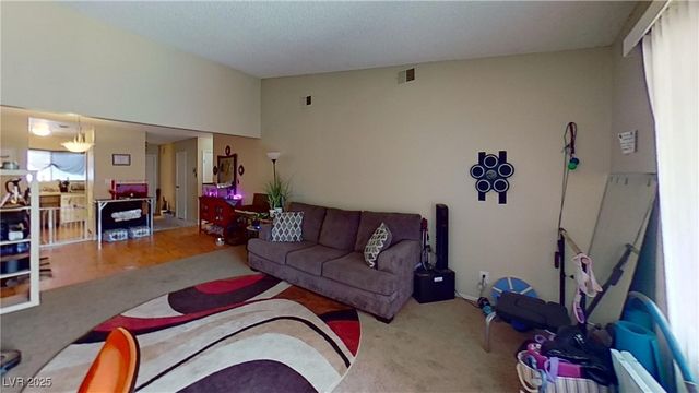 1569 Hialeah Drive, Las Vegas, NV 89119