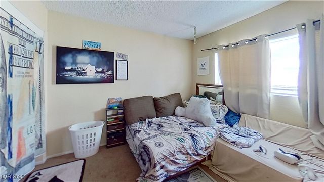 1569 Hialeah Drive, Las Vegas, NV 89119