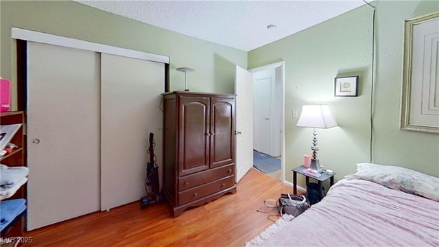 1569 Hialeah Drive, Las Vegas, NV 89119