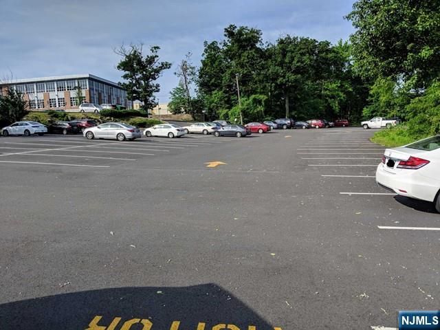 190 Sylvan Avenue D23, Englewood Cliffs, NJ 07632