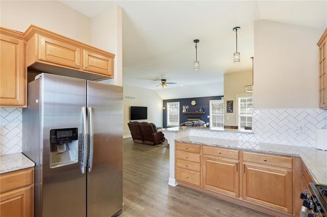 3205 SW Alice Lane, Lee's Summit, MO 64082