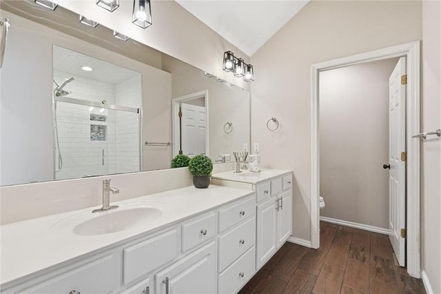 3205 SW Alice Lane, Lee's Summit, MO 64082