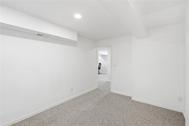 3205 SW Alice Lane, Lee's Summit, MO 64082