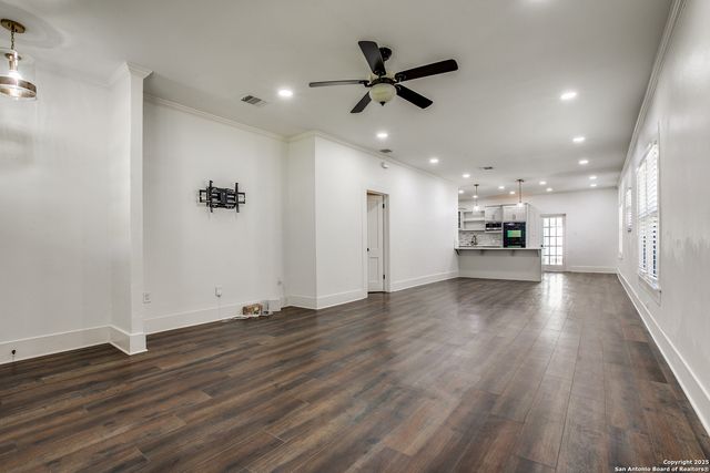 230 Normandy, San Antonio, TX 78209