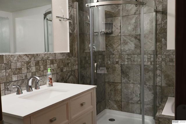 15179 Jefferson Street, Omaha, NE 68137