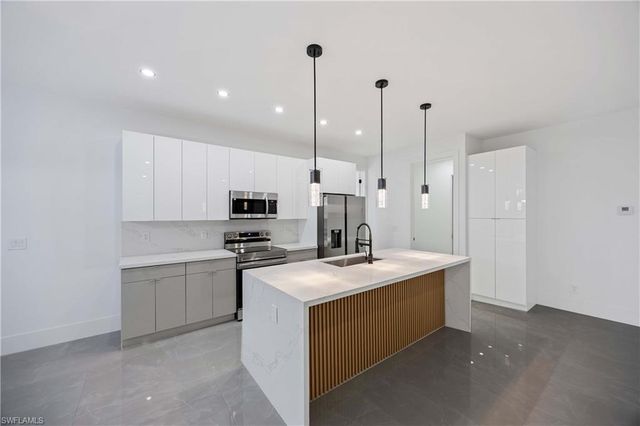 3809 Sunset RD, Lehigh Acres, FL 33971