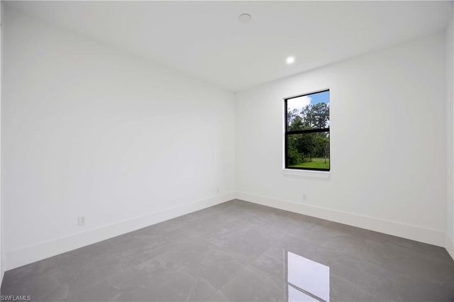 3809 Sunset RD, Lehigh Acres, FL 33971