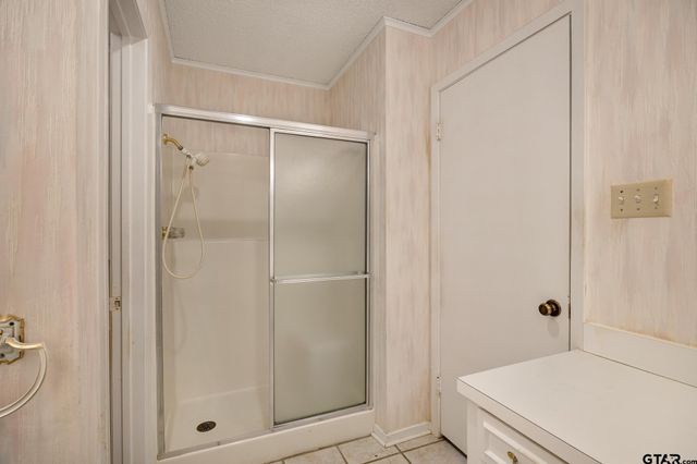 504 Woodland Hills Dr, Tyler, TX 75701