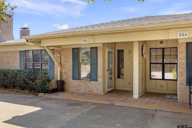 504 Woodland Hills Dr, Tyler, TX 75701