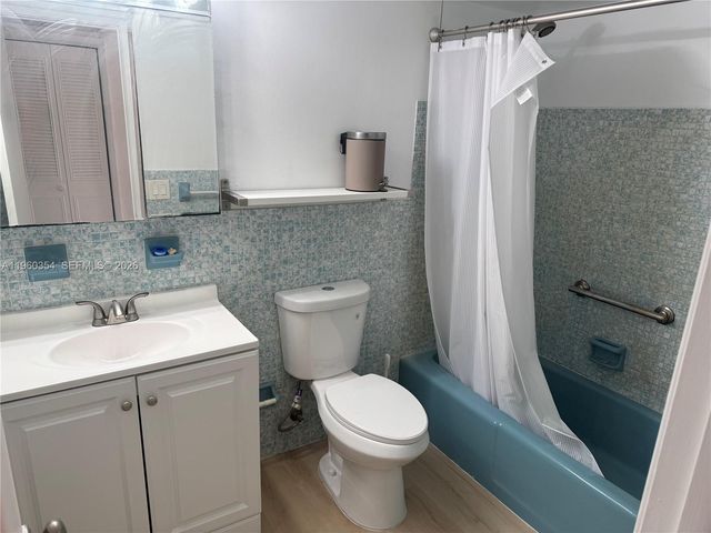 20320 NE 2nd Ave 31, Miami Gardens, FL 33179