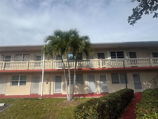 20320 NE 2nd Ave 31, Miami Gardens, FL 33179